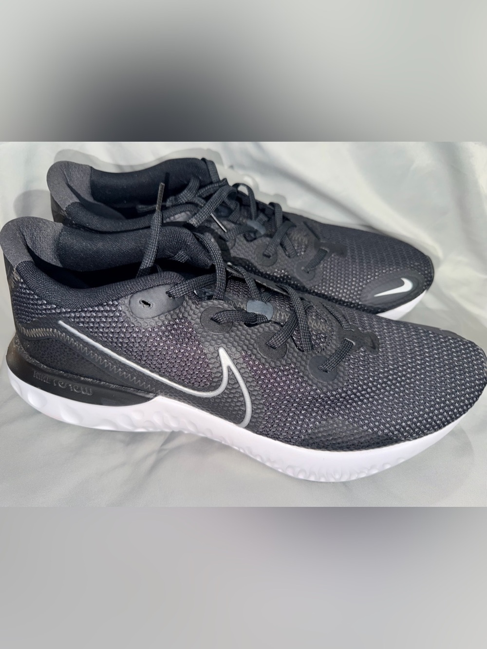 Nike Men’s Black Athletic Running Shoes with White Sole